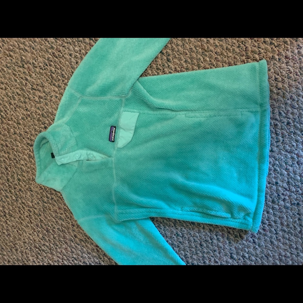 soft sea foam green patagonia fleece